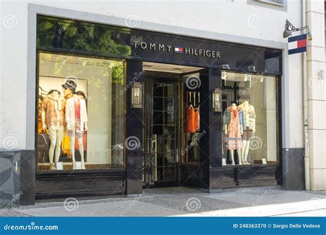 tommy hilfiger luxembourg sale